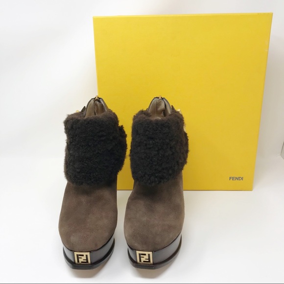 Fendi Shearling Fur Suede Ankle Booties Size 9 - Picture 2 of 8